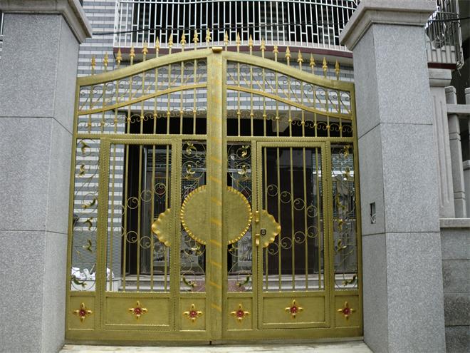 靜電噴涂鐵藝大門